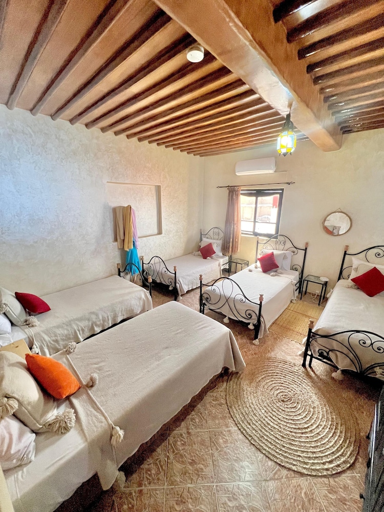 Basic Shared Dormitory, Multiple Beds, Non Smoking, Terrace photo 2