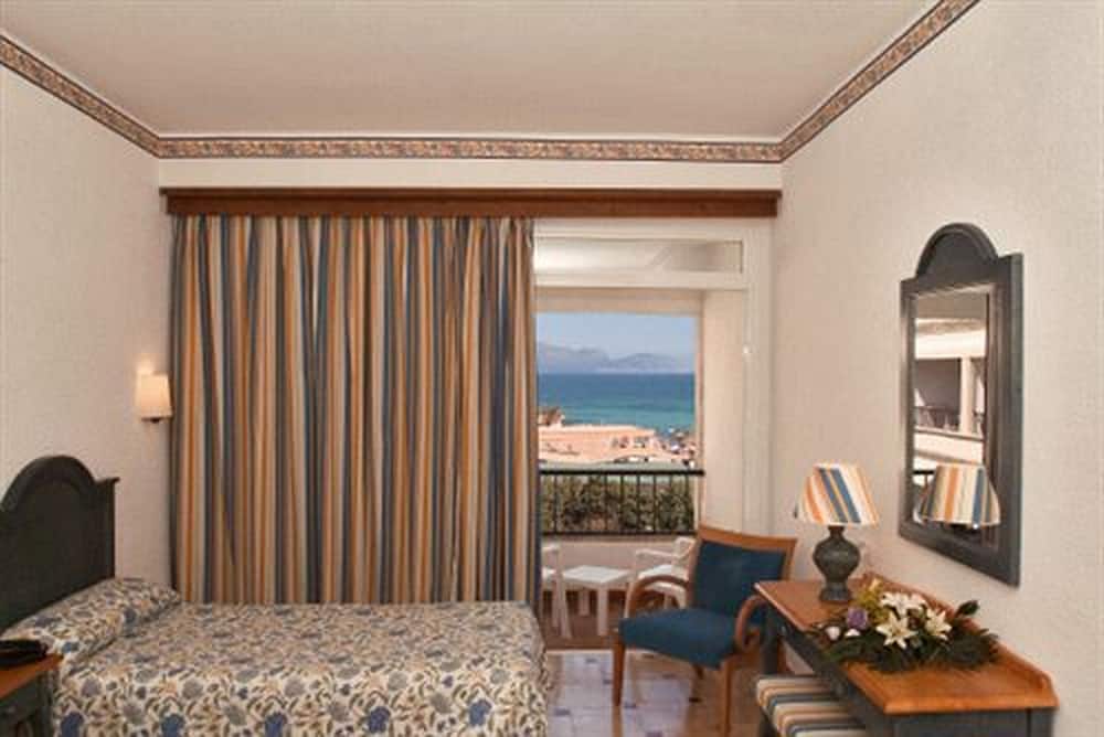 Standard Room, Balcony, Sea View photo 2