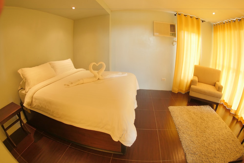 Standard Queen Room photo 1