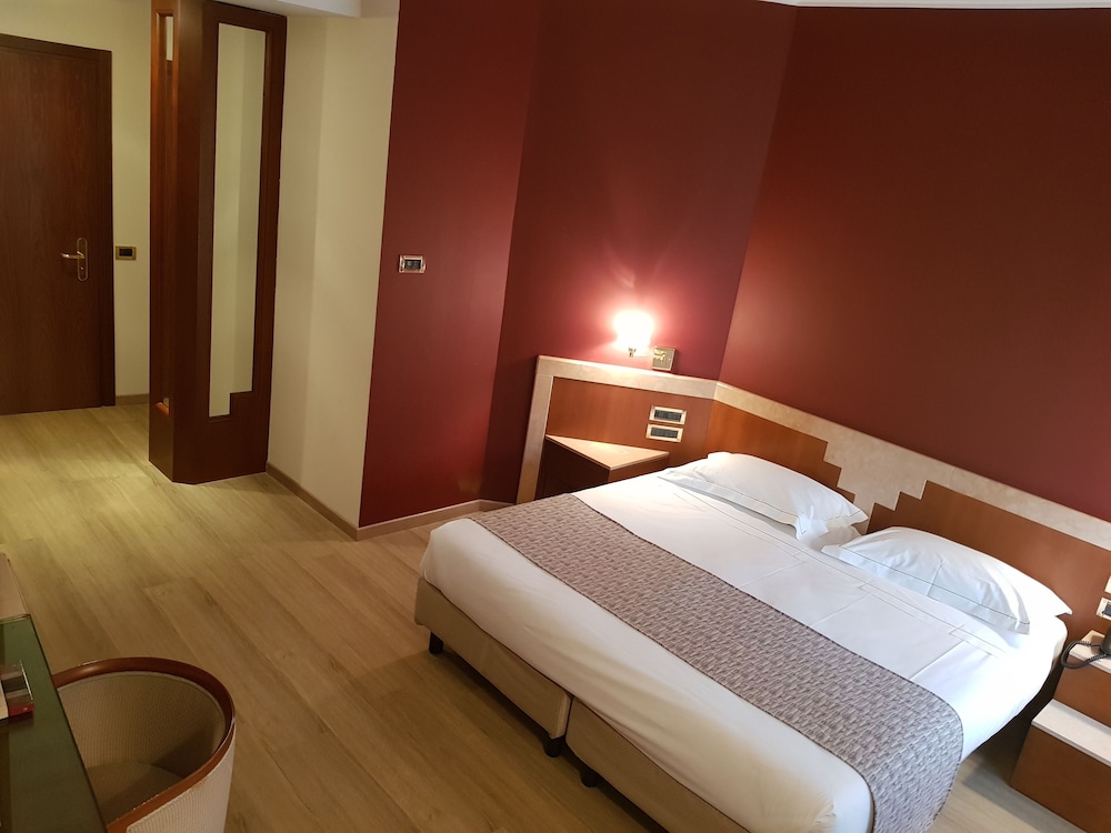 Deluxe Double Room Single Use, 1 Double Bed