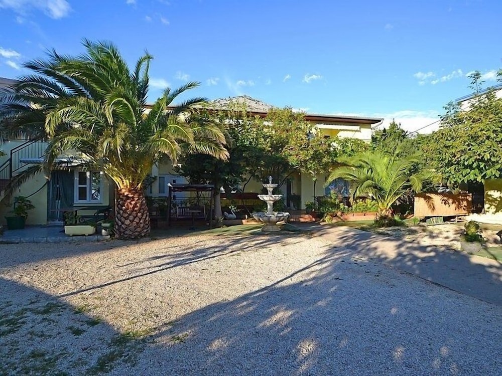 Apartment (Velebit - 130m to the beach - A2(7))