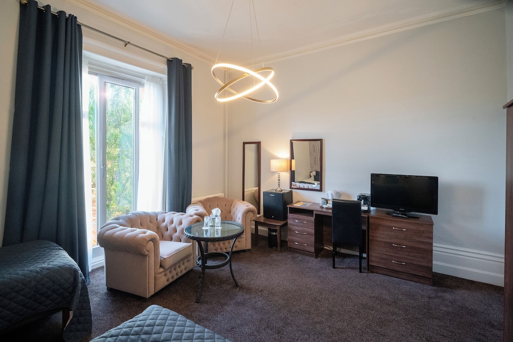 Executive Twin Room - Photo 2