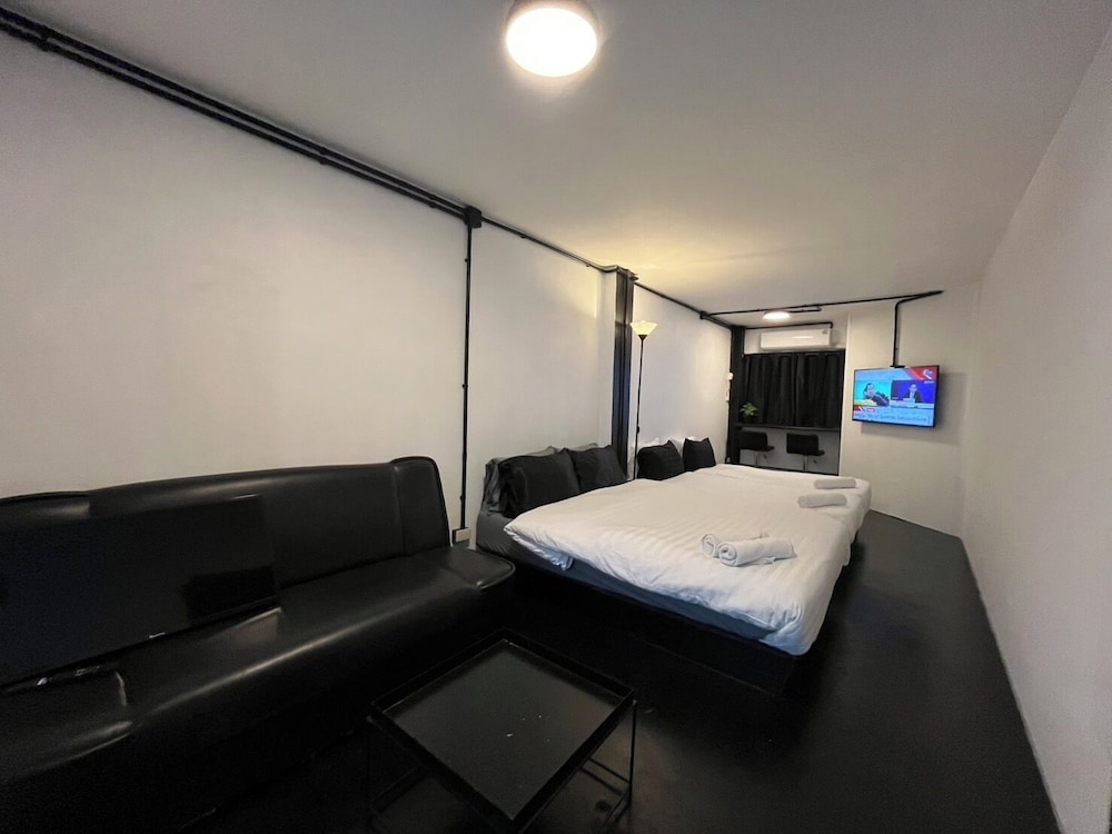 Family Room photo 3