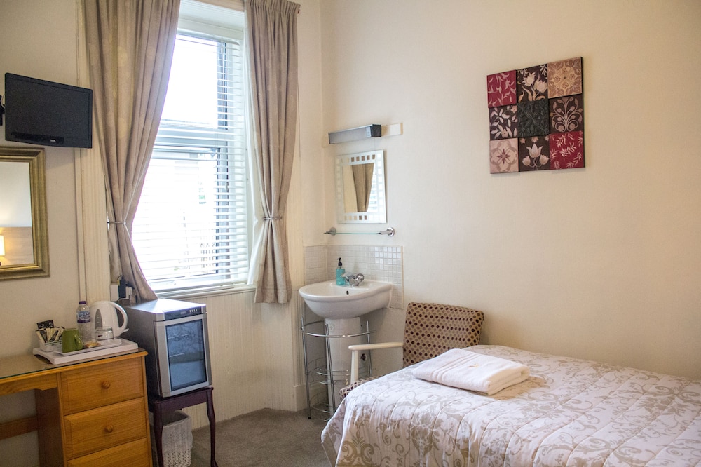 Standard Single Room, 1 Twin Bed, Ensuite photo 1