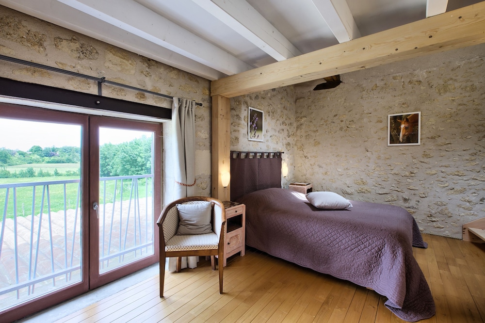 Suite (Isandra) photo 1