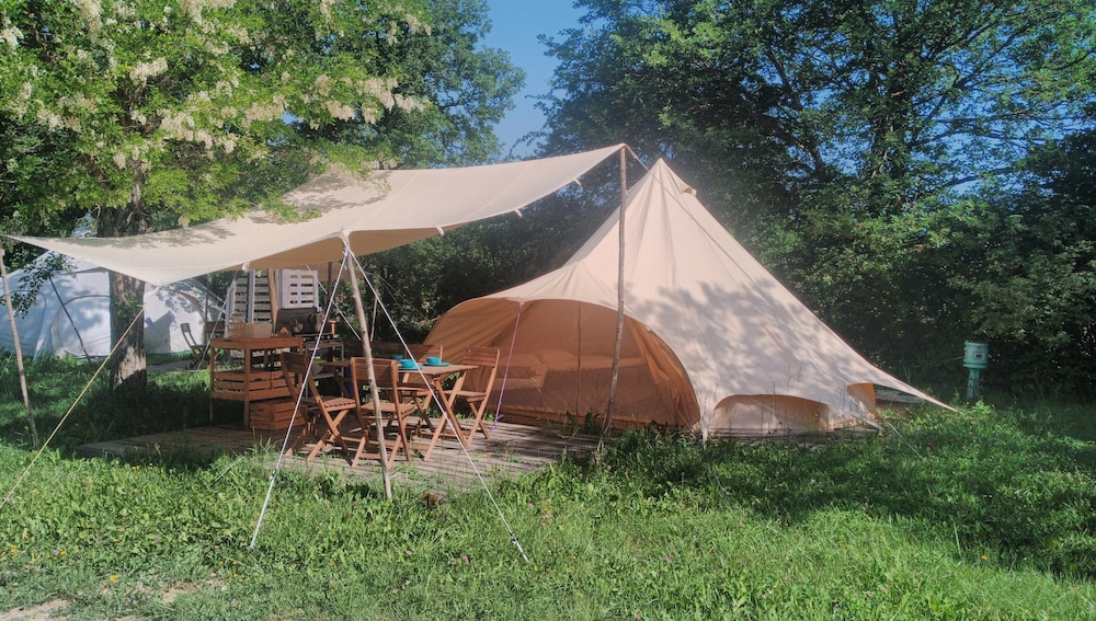 Tent (Tipi) photo 2