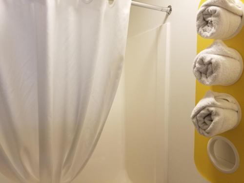 Deluxe Queen Room with Two Queen Beds - Non-Smoking photo 1