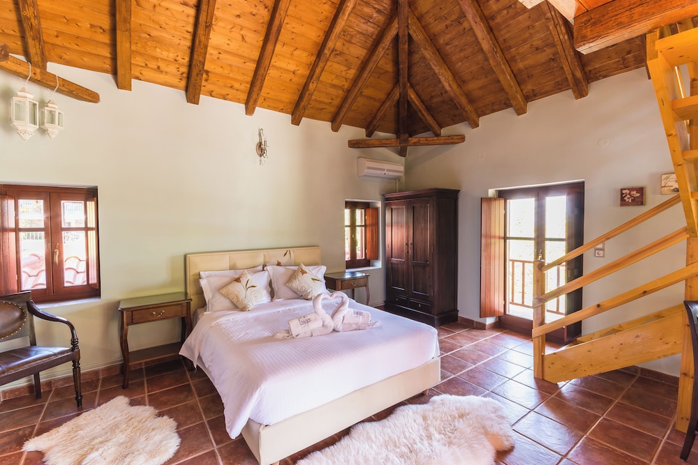 Superior Villa, Mountain View