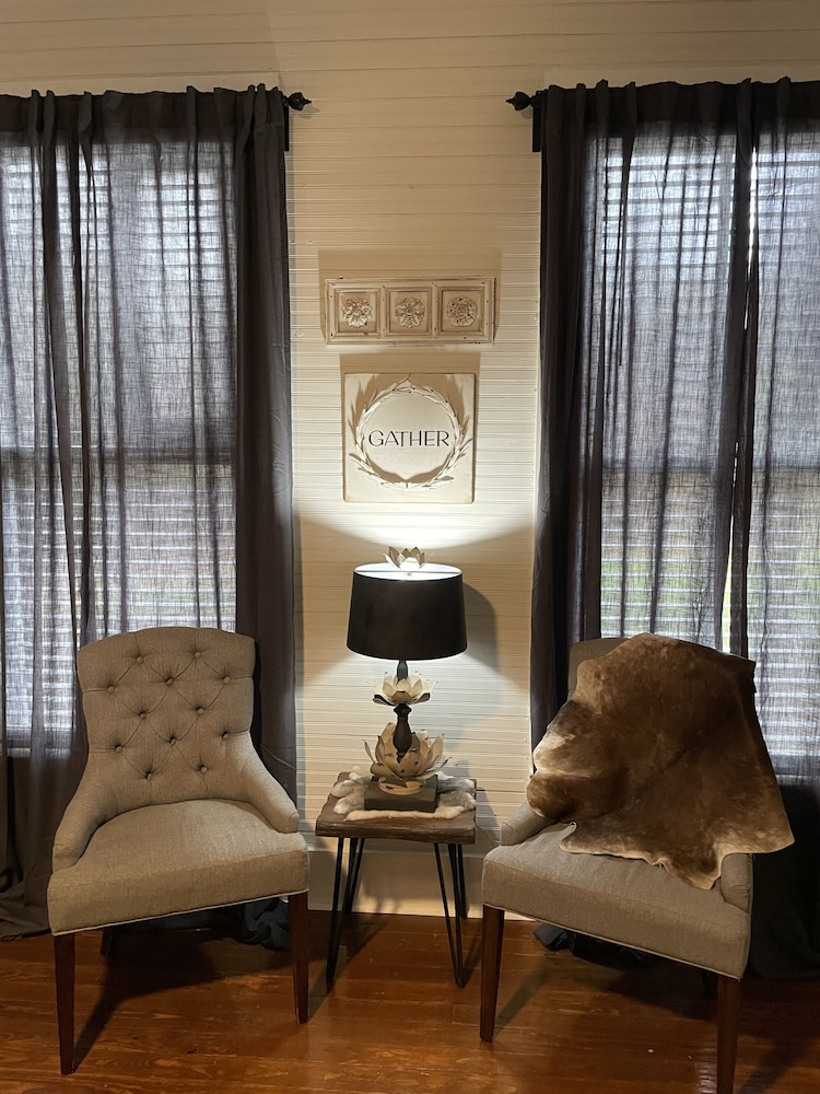 Parlor Suite photo 2