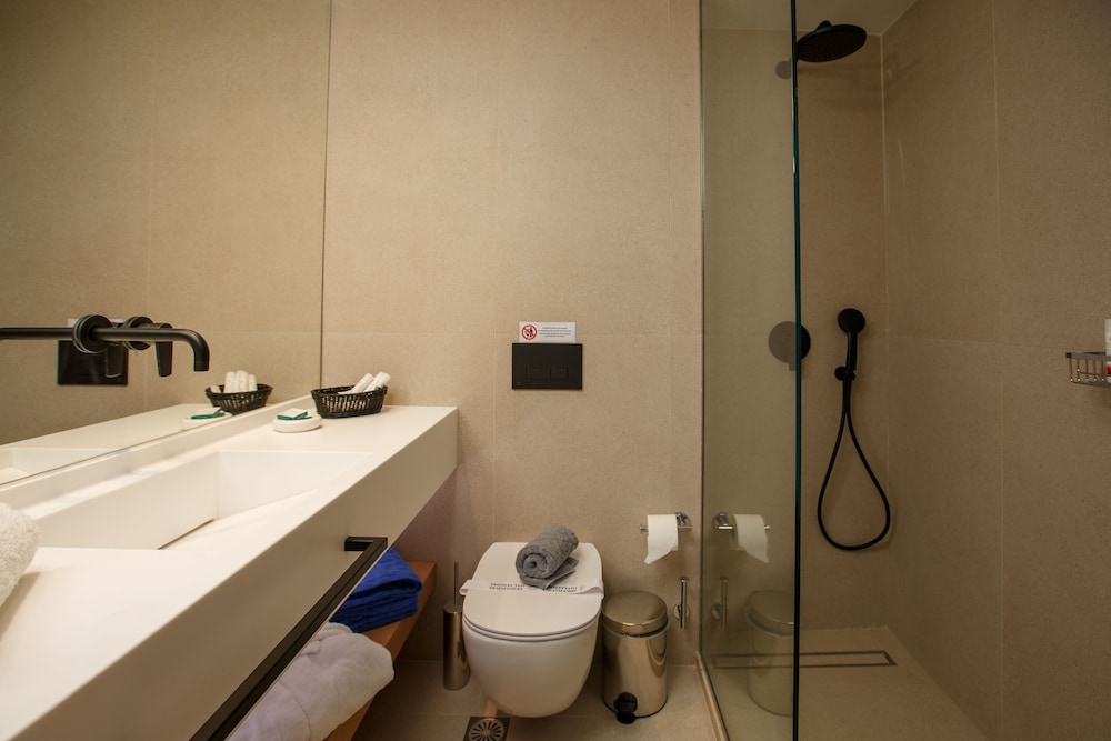 Comfort Room, Private Pool