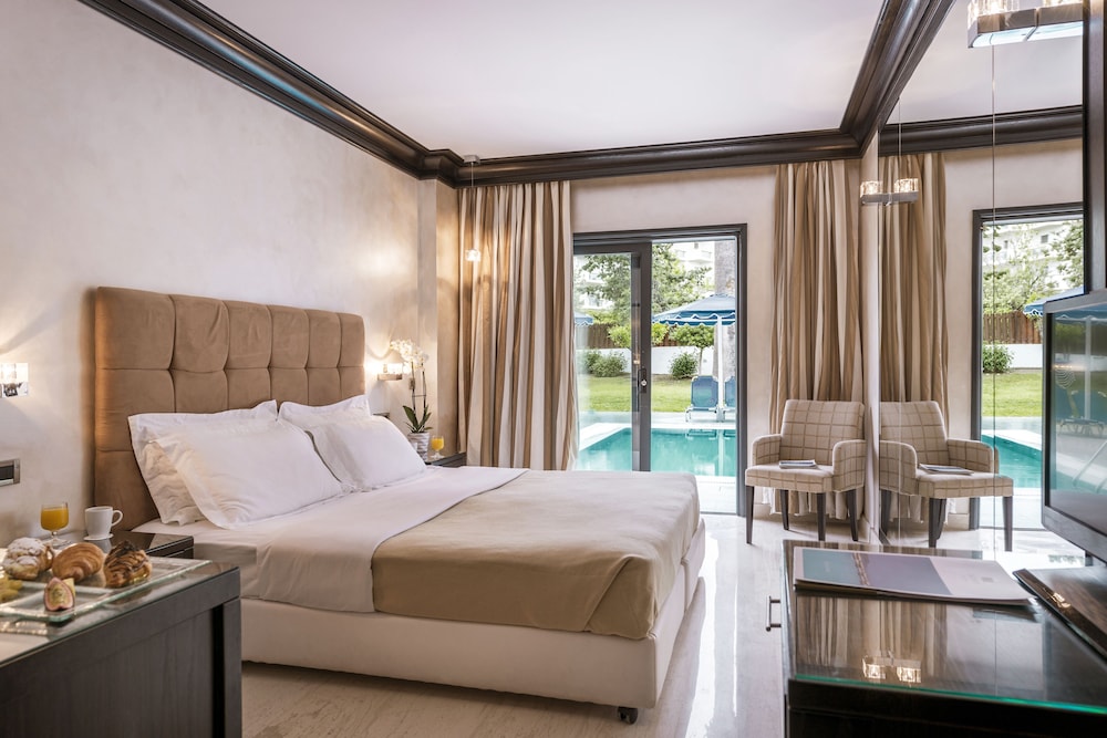 Twin Room (Sharing Pool) - Photo 3
