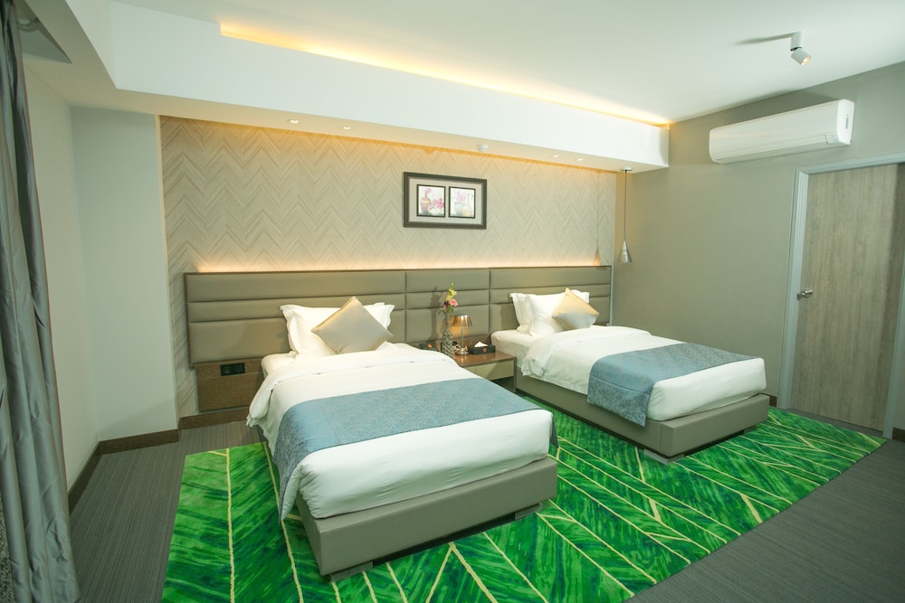 Premium Twin Room, Accessible, Balcony