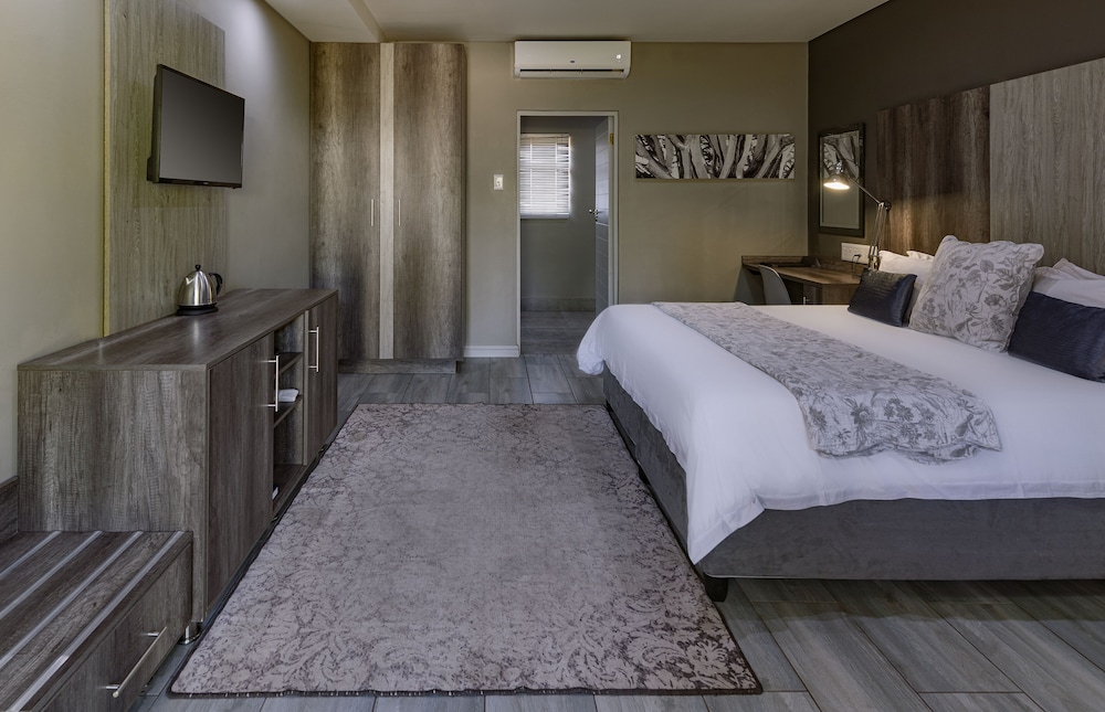 Deluxe Double or Twin Room photo 1