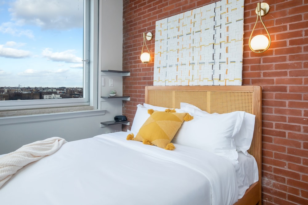 Penthouse Suite - Photo 3