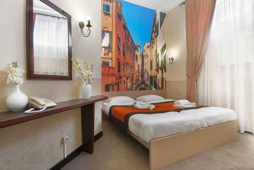 Comfort Room (Mansard Roof) photo 3
