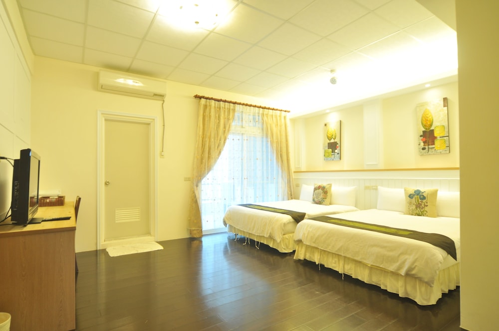 Standard Quadruple Room photo 2