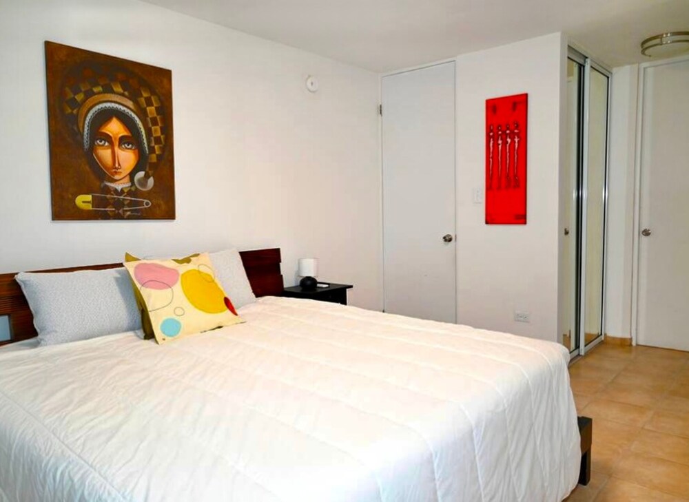 Basic Apartment photo 1