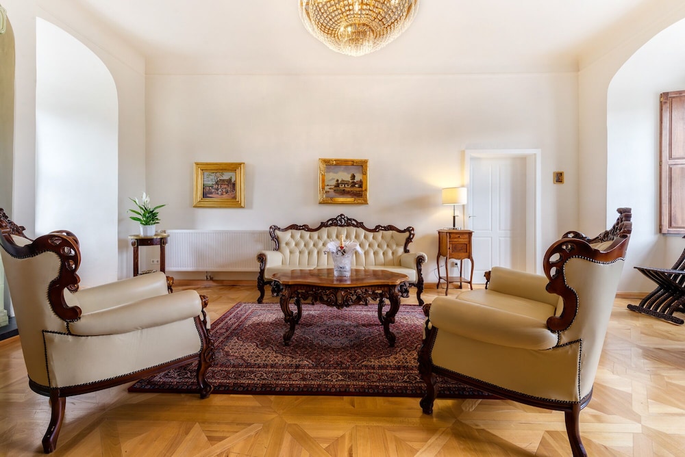 Presidential Suite