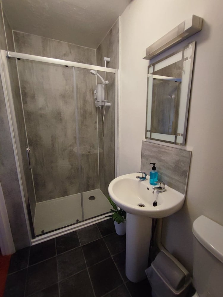Standard Double Or Twin Room, Ensuite photo 2