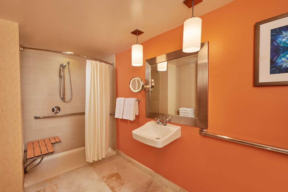 Deluxe Room, 1 King Bed