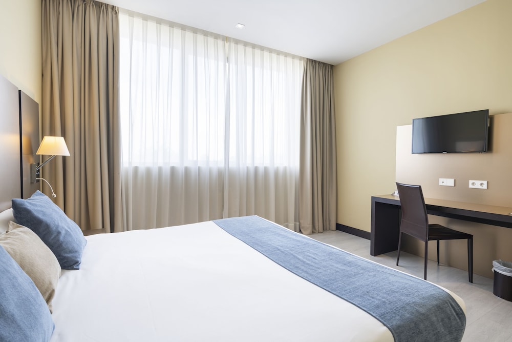 Standard Double Room - Photo 5