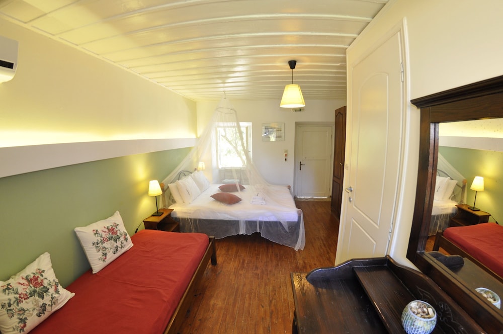 Triple Room (D1)
