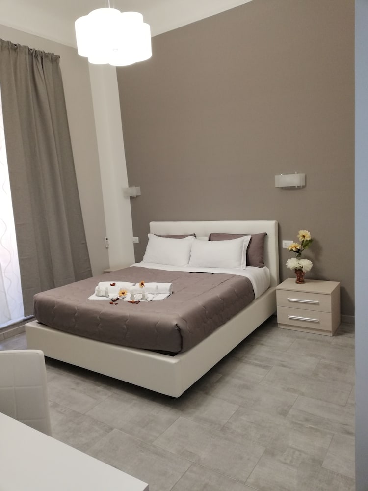 Standard Double Room photo 3