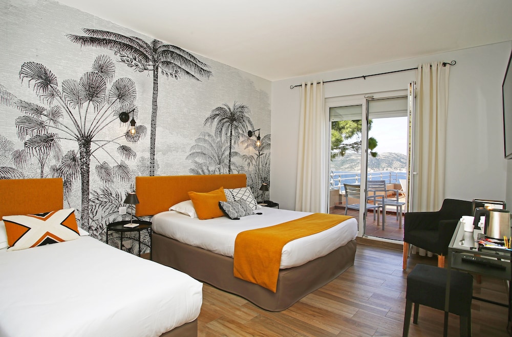 Panoramic Triple Room, Balcony, Sea View - Photo 8