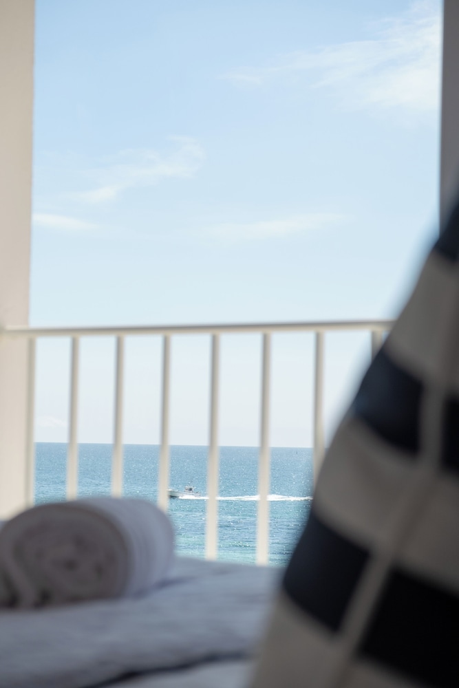 Comfort Twin Room, Ocean View - Photo 2