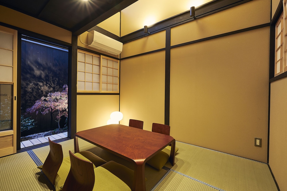 Japanese Town Style House photo 2
