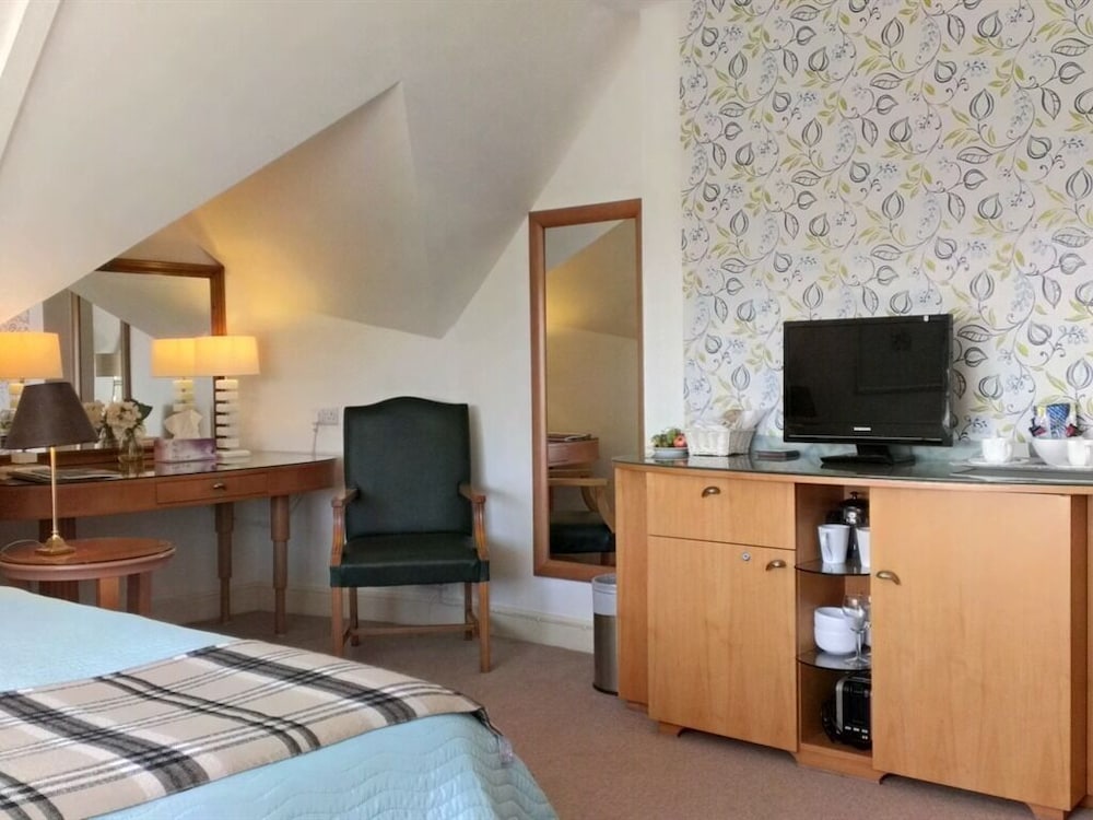 Superior Triple Room, Ensuite (Contemporary - 2nd Floor ) photo 2