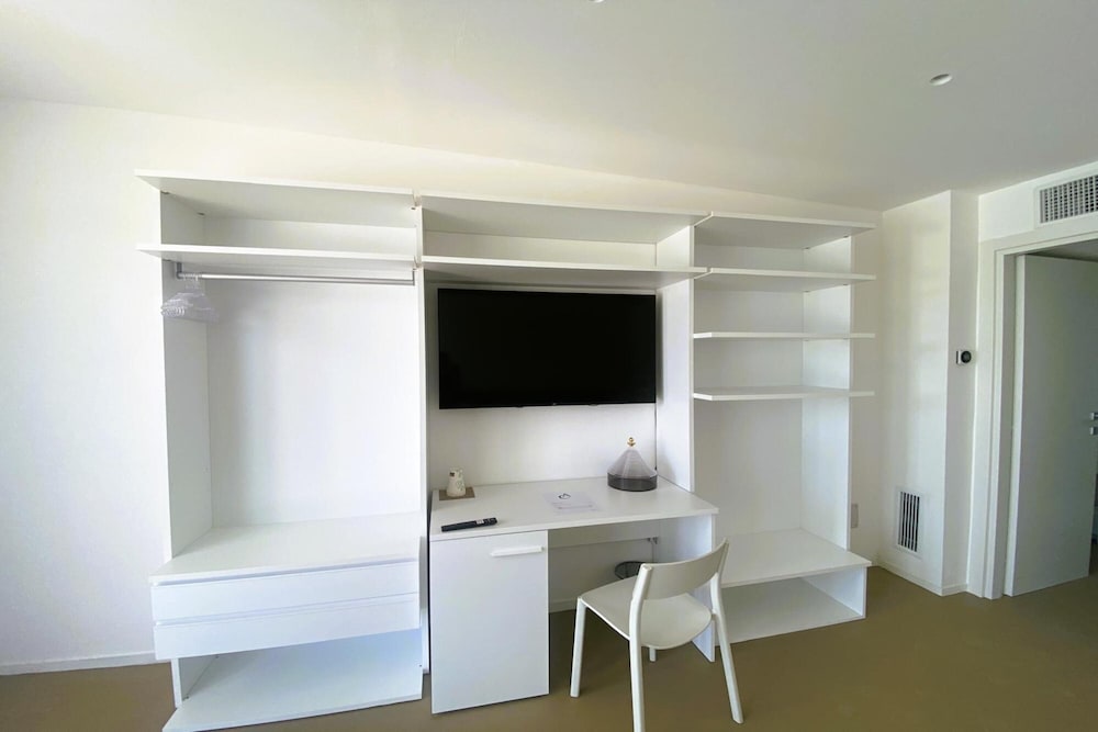 Family Room, Multiple Bedrooms (Agricola Chiani 5 Relax&Pool near the)