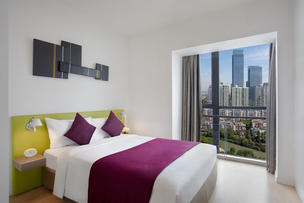 Deluxe Room, 1 Bedroom - Photo 3