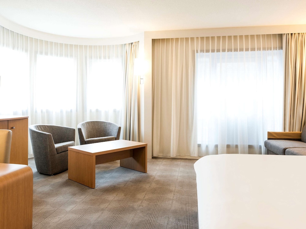 Junior Suite, 1 Double Bed (up to 2 adults & 2 children)