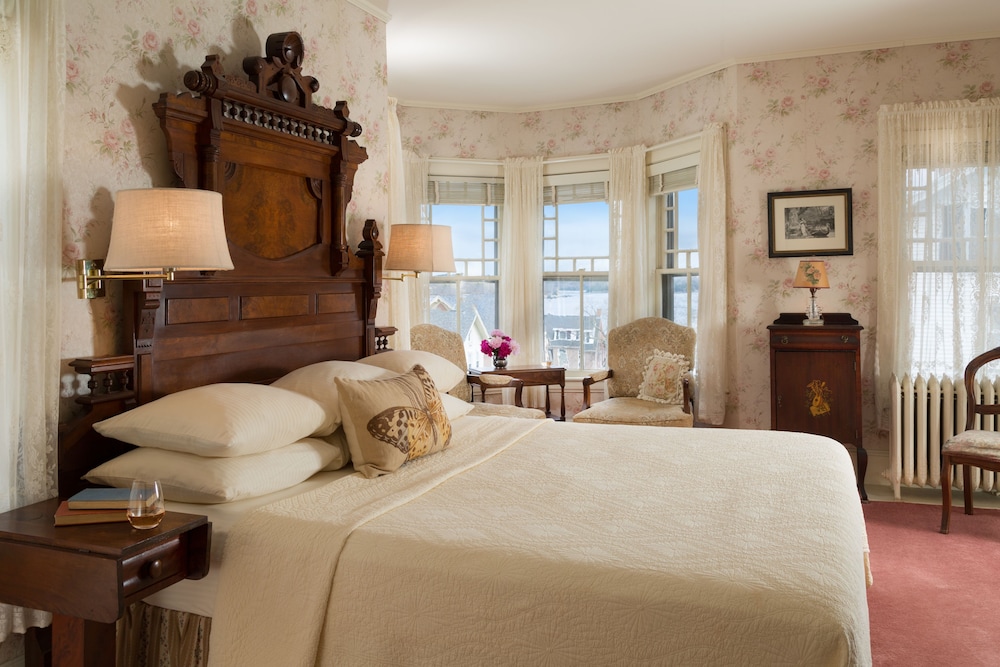 Double Room, 1 King Bed photo 1