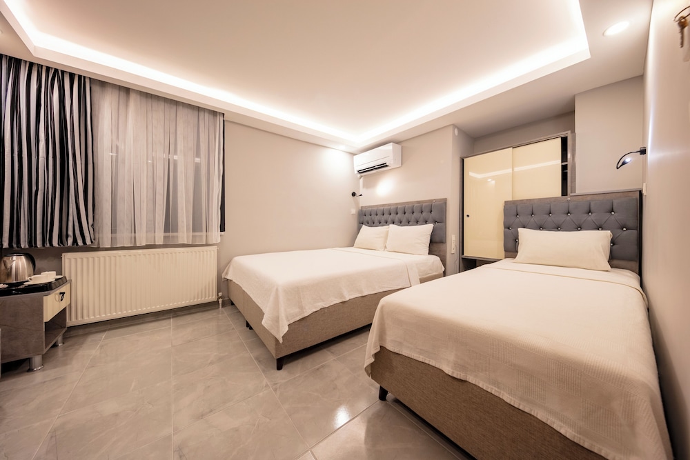 Comfort Triple Room photo 1