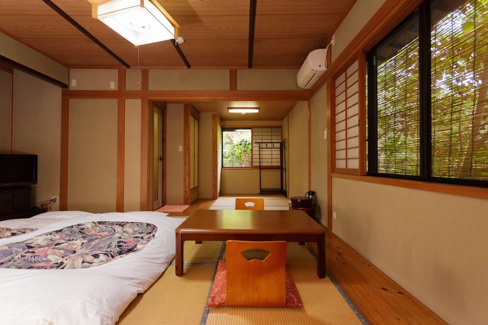 Standard Japanese Room With Indoor Bathroom photo 1