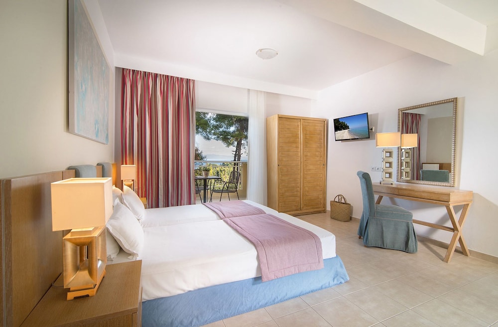 Double or Twin Room photo 2