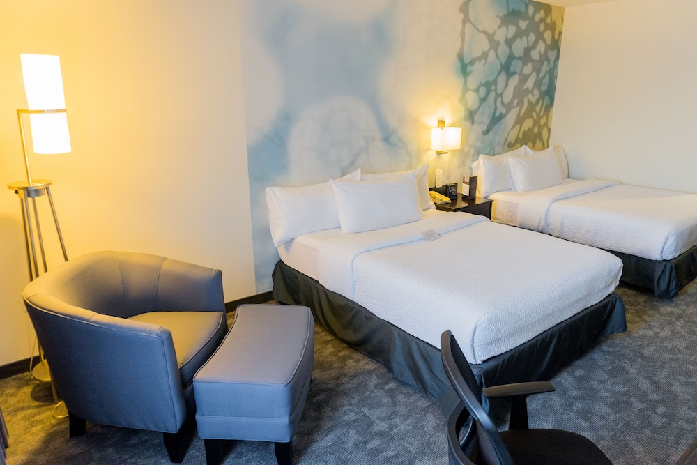 Deluxe Room, 2 Queen Beds photo 1