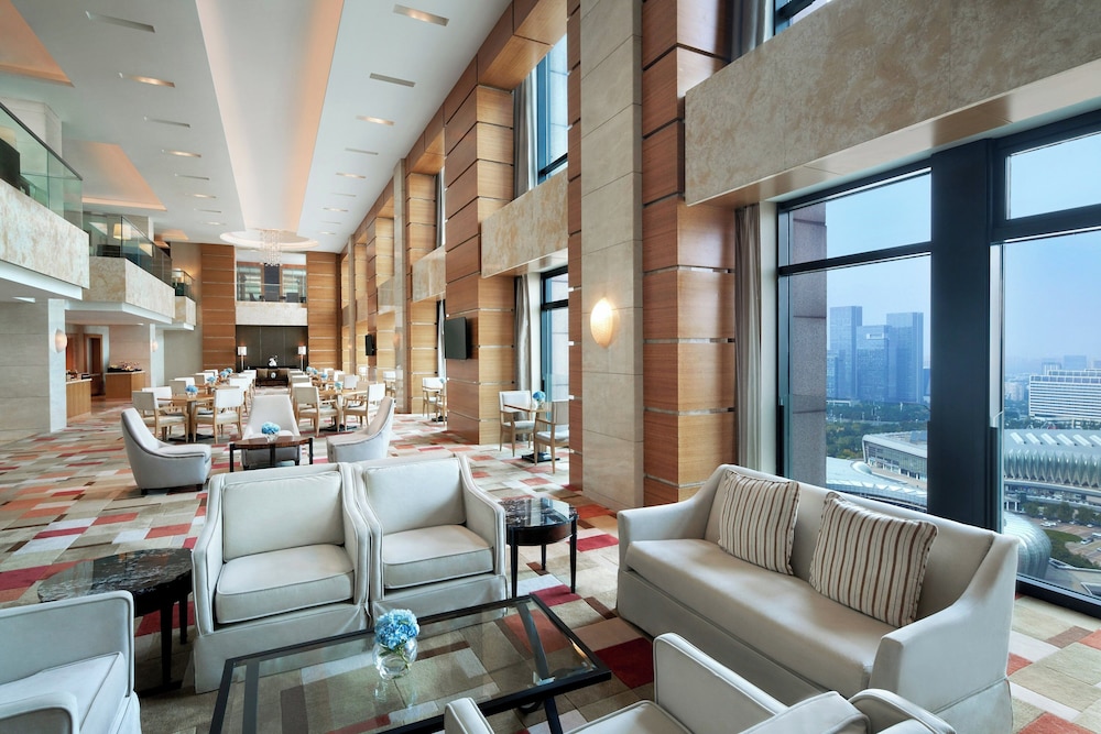 Executive Suite, 1 Bedroom, City View, Executive Level photo 3