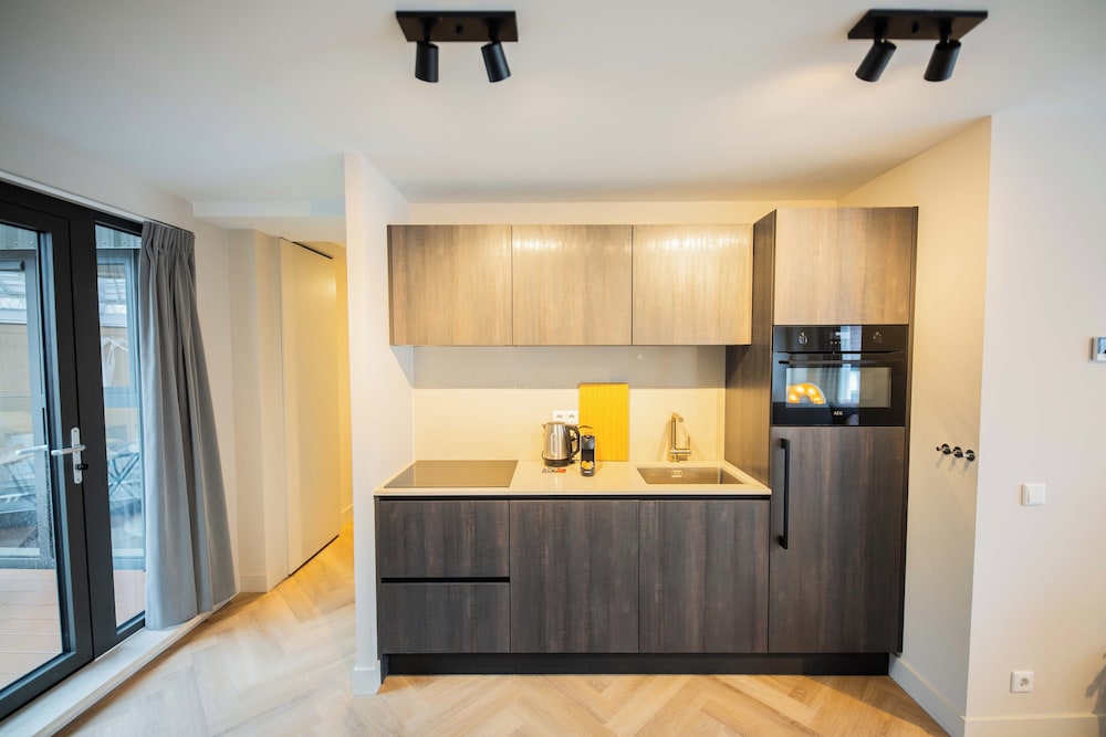 KS71- Serviced 1BR Apartments +S/B photo 3