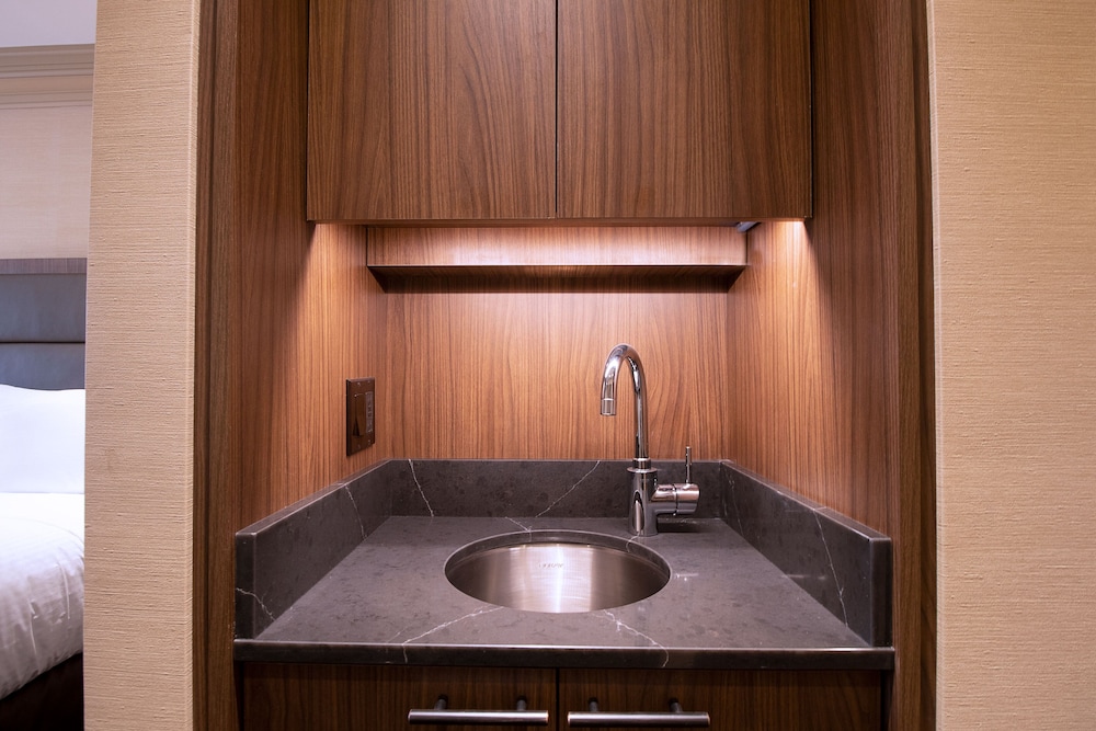 Studio Suite photo 2