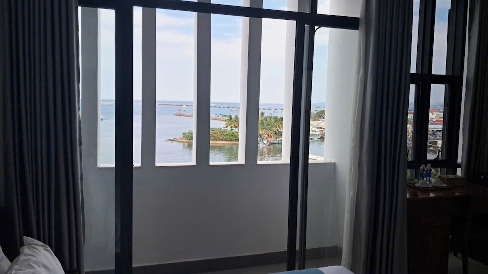Deluxe Double Room, Beach View