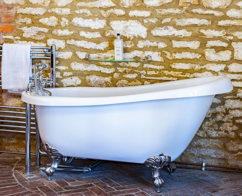 Deluxe Suite, Ensuite (Room 6 - Willow Tree) photo 3