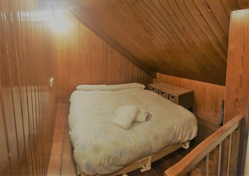 Apartamento, 3 dormitorios, vista a la montaña, zona de montaña (Zona Baja)