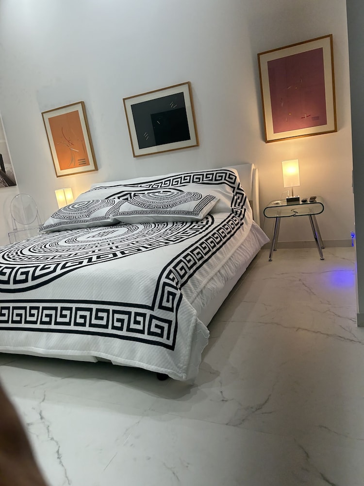 Elite Studio Suite (4) photo 3