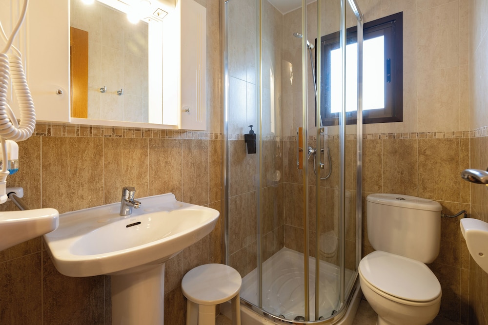 Standard Double Room, Balcony, Sea View photo 2