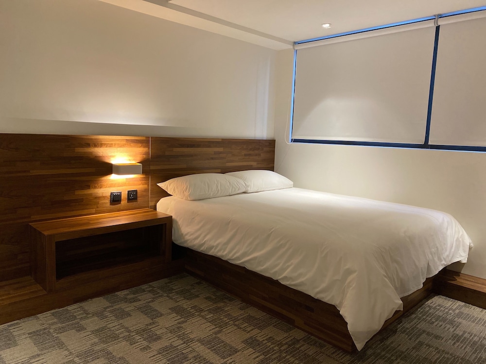 Deluxe Double Room, 1 Double Bed, Ensuite photo 1