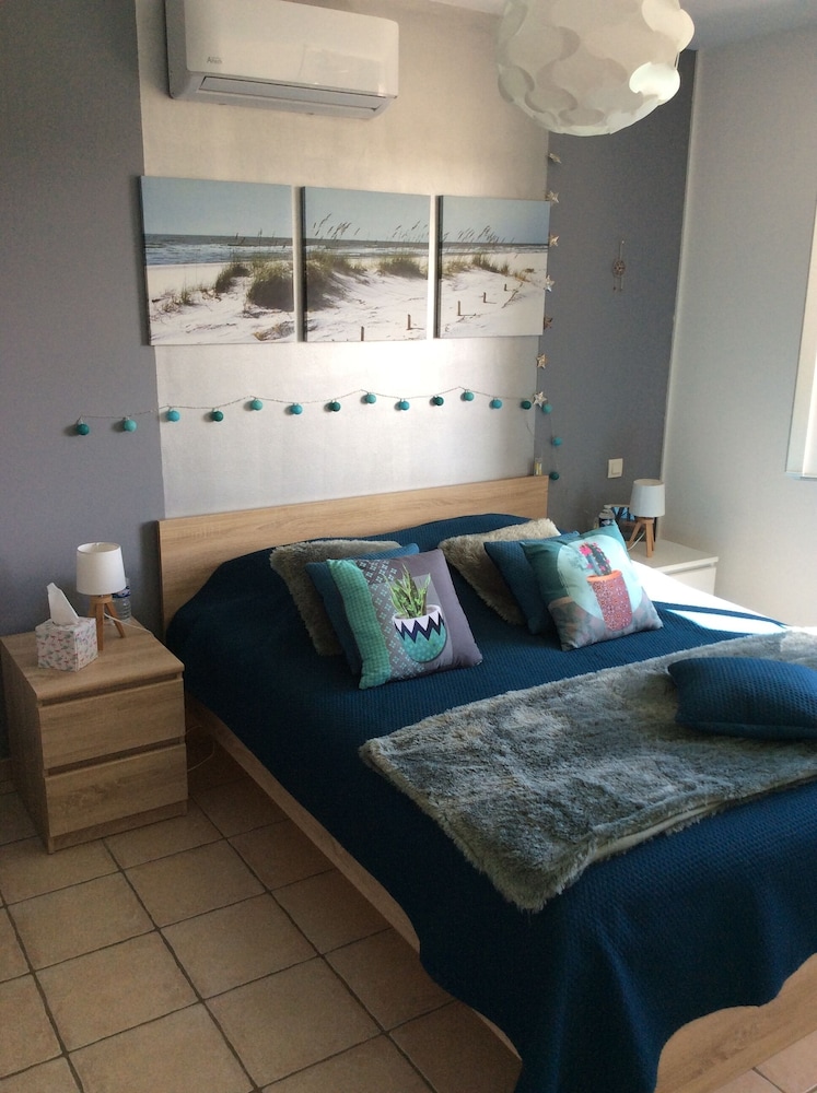 Quadruple Room, 2 Bedrooms (private external bathroom) photo 1