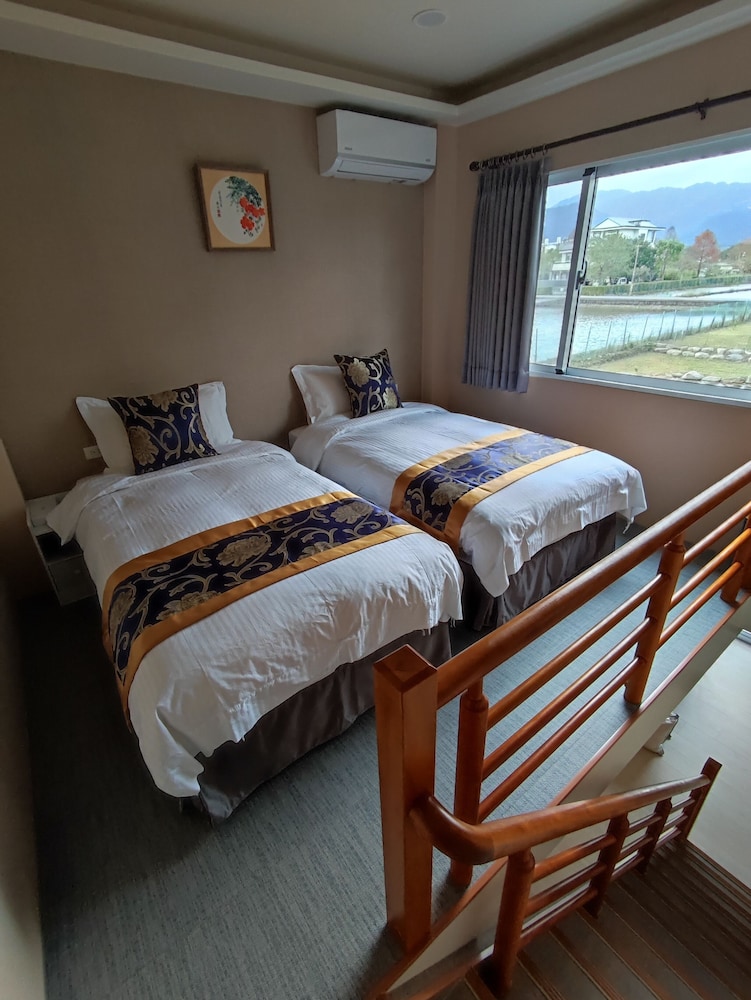 Gallery House, 2 Twin Beds, Non Smoking, Courtyard View photo 1